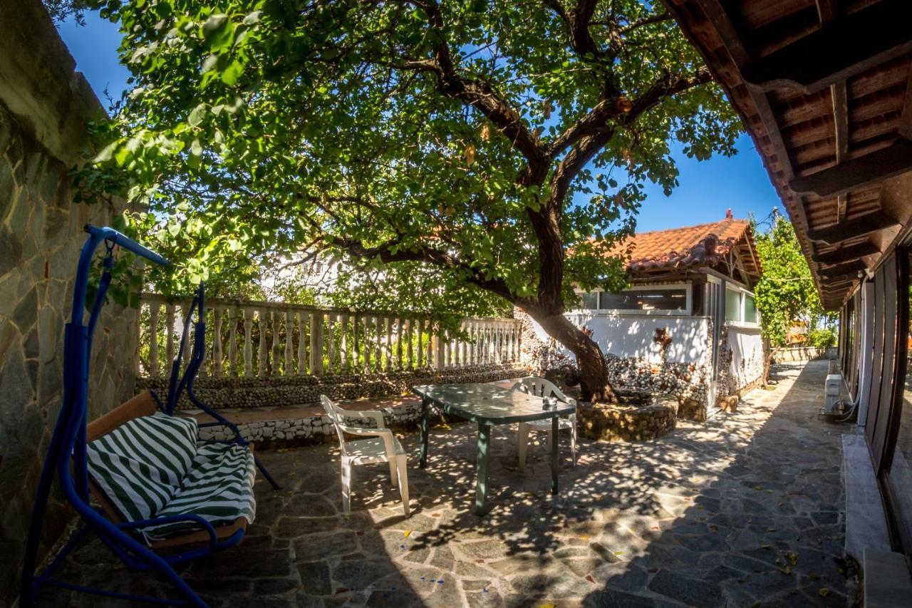 Velendzas Holidays Alikanás Eksteriør bilde